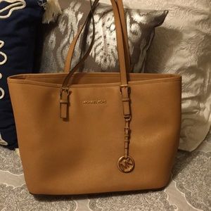 Michael Kors tote